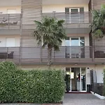 Camera & Caffe Cenni Aparthotel Borgo Fosso Ghiaia