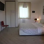 Camera & Caffe Cenni 4* Borgo Fosso Ghiaia