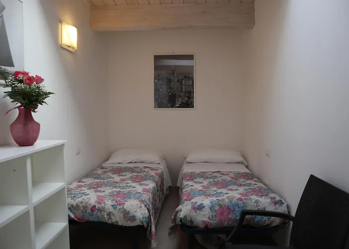 曾尼美景及咖啡公寓式酒店