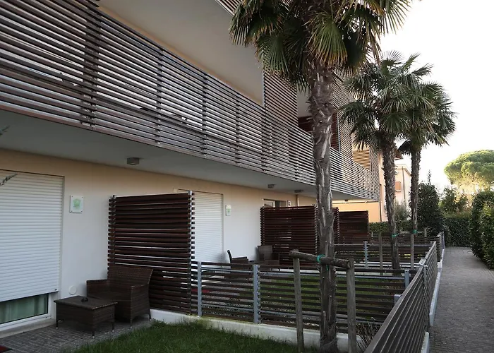 曾尼美景及咖啡公寓式酒店 公寓式酒店