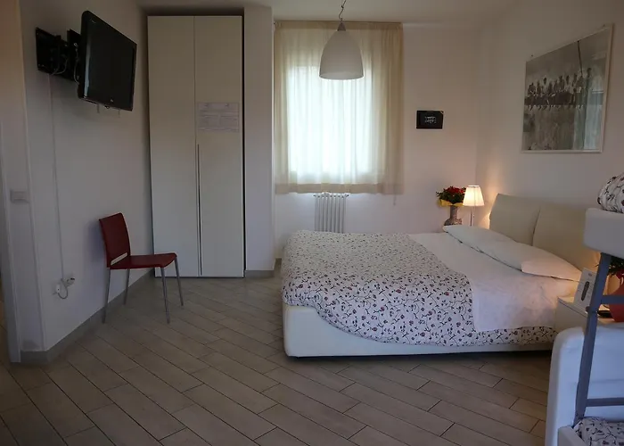 & Caffe Cenni 4* Борго-Фоссо-Гиайя