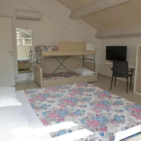 Hotel apartamentowy & Caffe Cenni