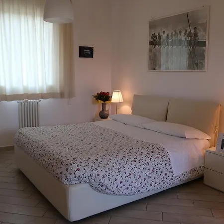 Apart-hotel & Caffe Cenni Borgo Fosso Ghiaia