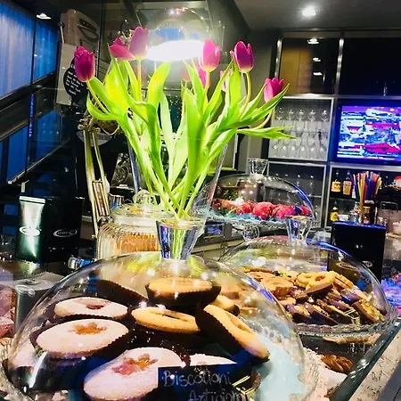 & Caffe Cenni Hotel apartamentowy Lido di Classe
