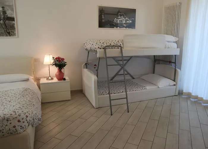 Apart Otel & Caffe Cenni