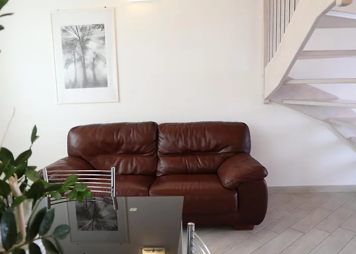 Apart Otel & Caffe Cenni Borgo Fosso Ghiaia