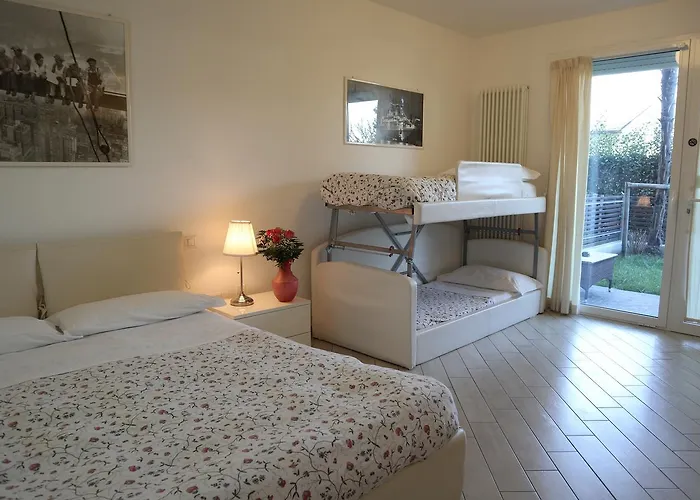 Aparthotel & Caffe Cenni 4*