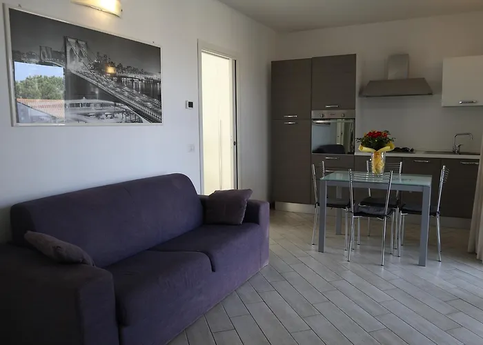 Camera & Caffe Cenni 4*
